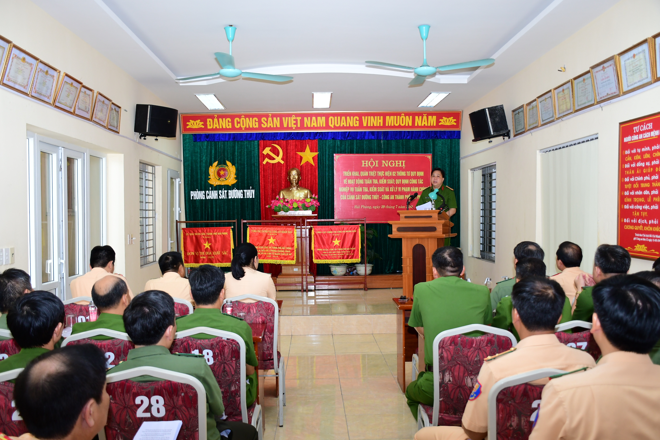 Tập huấn nghiệp vụ lực lượng Cảnh sát đường thủy